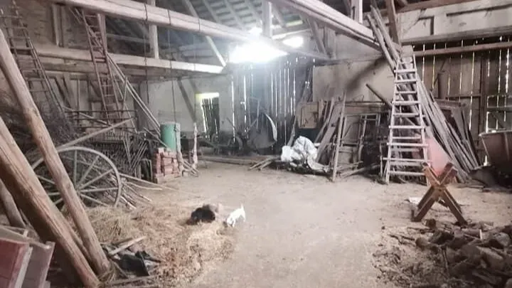 Velká zemědělská usedlost , 13 ha polí a 1,5 ha lesa